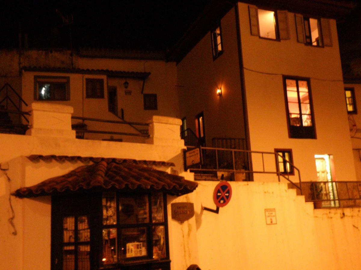 The Old Palace Tower / La Torre Del Palacion Cudillero Exterior photo